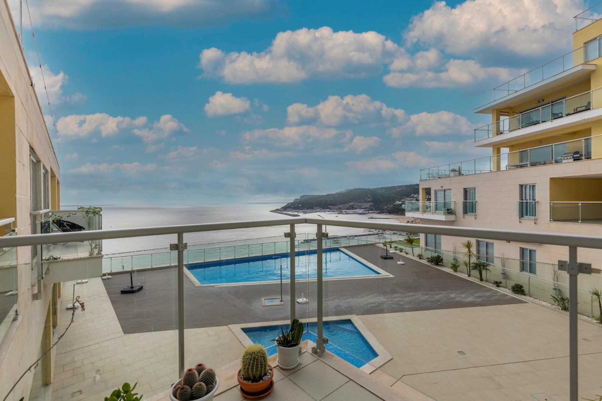 Cliffs Apartment - Astonishing View Over Sesimbra Bay By Trip2Portugal Kültér fotó